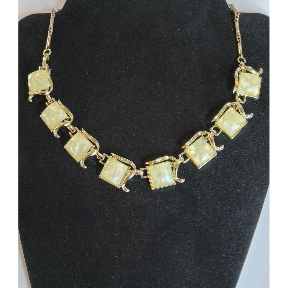 Vintage Coro Pegasus Faux Opal Confetti Lucite Chiclet Necklace 16" MCM